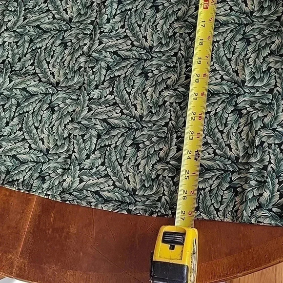 Maggie Sweet Green  and Blue Leaf Print Top Size 1X - Picture 9 of 9